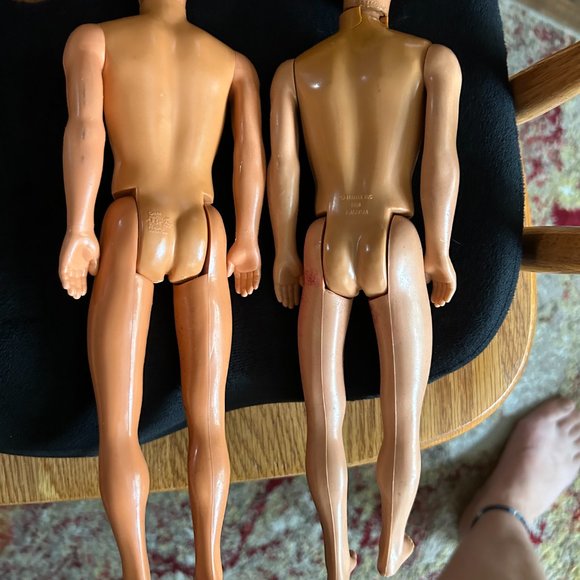 Vintage Ken Dolls '58, '88, '91, '83 and Clothing Mattel - Picture 5 of 16